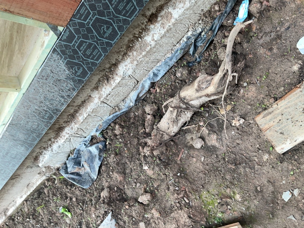 Vapour barriers missing or not visible, recorded during a frame inspection in Schofields